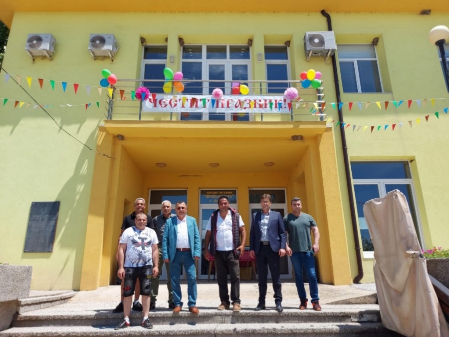 Кандидати на ДПС уважиха празника Свети дух в община Лесичово